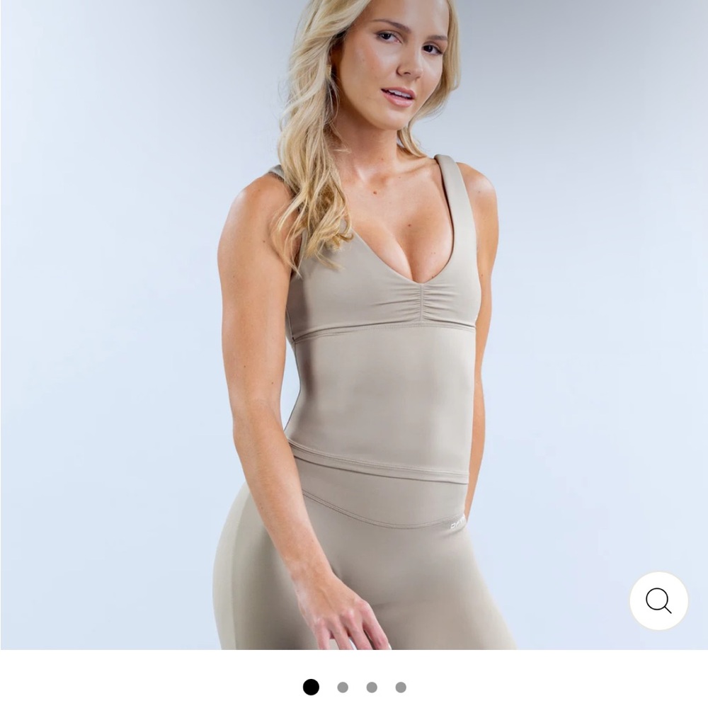 OAT
Hannah Pearson Minimal Longline Top